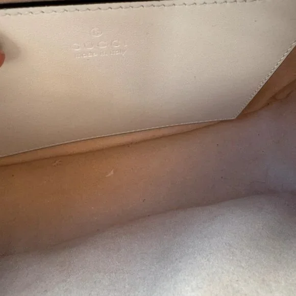 Gucci GG Marmont Small Shoulder Bag - Picture 8 of 10